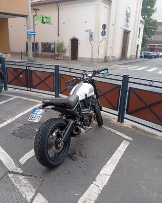 Ducati Scrambler Icon 800cc