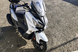 Sym Joymax Z+ 300 anno 2021