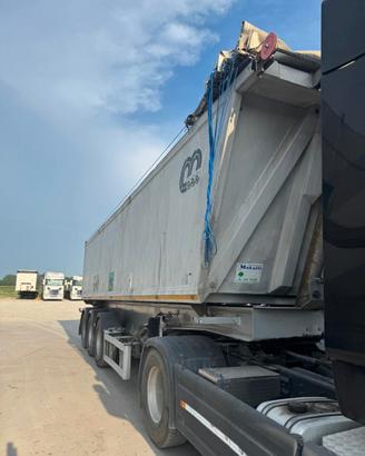 Semi rimorchio Vasca Menci SL 900 P
