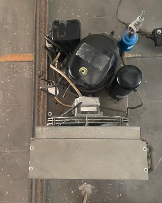 Unità refrigerante per cella frigorifera completa