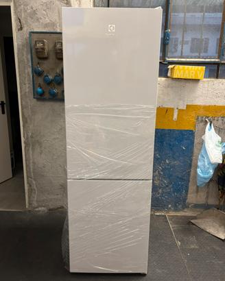 Frigorifero combinato Electrolux