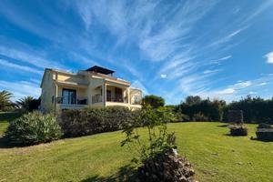 Villa indipendente, immersa nel verde