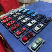 19 Modellini Alfa Romeo