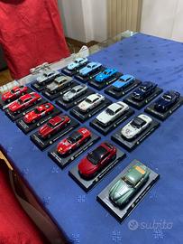 19 Modellini Alfa Romeo