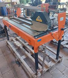 Sega ad acqua taglia piastrelle