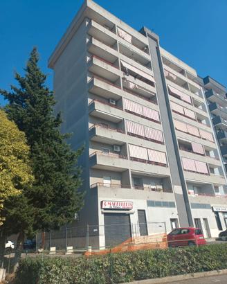 Via Salvo Dacquisto 4 vani vista mare