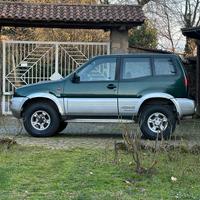 NISSAN TERRANO 2.7 TDI