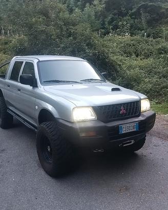 Mitsubishi l200