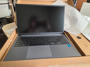 computer portatile samsung galaxy book 4