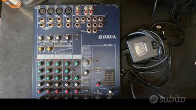 mixer Yamaha mg82cx