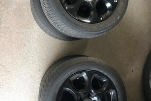 Cerchi alfa romeo neri lucidi