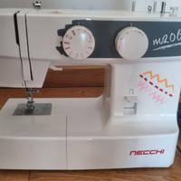 Macchina da cucire Necchi