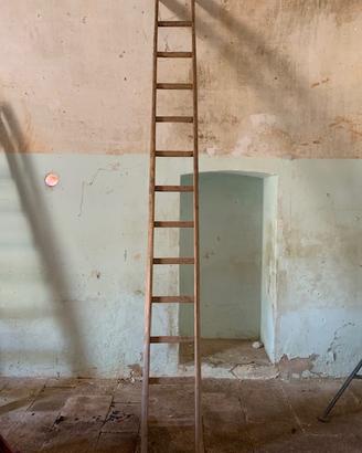 scala in legno