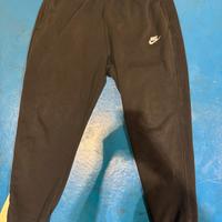 Pantaloni Nike taglia M