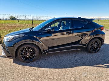 Toyota CHR Black edition 