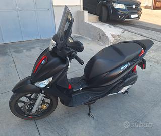 Piaggio medley S 125