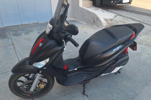 Piaggio medley S 125