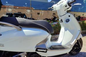 Sym Fugue 125 con Top Case - pronta consegna - pro