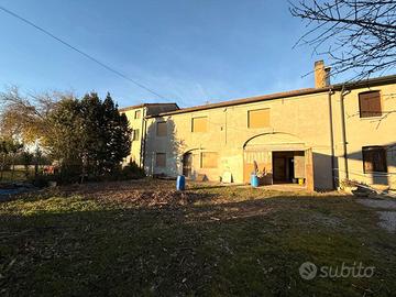 Rif.5015| villa a schiera mirano