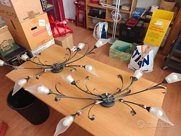 Coppia Lampadari in ferro battuto a 6 bracci