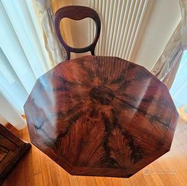 Tavolo rotondo antico in noce 