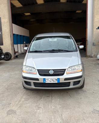 Fiat Idea 1.4 16V Emotion