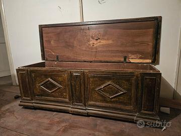 cassapanca antica in noce 