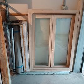 finestra con monoblocco