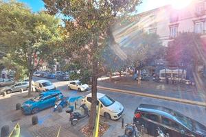 Via Foria- locale comm.le su 2 livelli