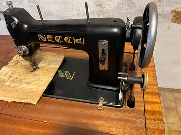 Macchina da cucire Necchi anni ‘30