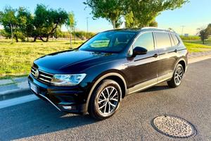 Volkswagen Tiguan-7 Posti-Automatica-4X4-Permuta