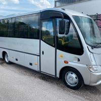 Autobus/ Beluga posti 23+16 anno 2009