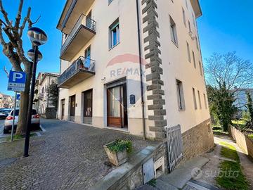 Ufficio/Negozio/Magazzino libero dal 1/12/25