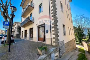 Ufficio/Negozio/Magazzino libero dal 1/12/25