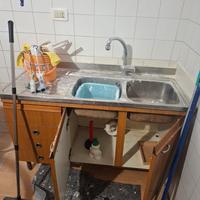 lavello due vasche, tenuto bene