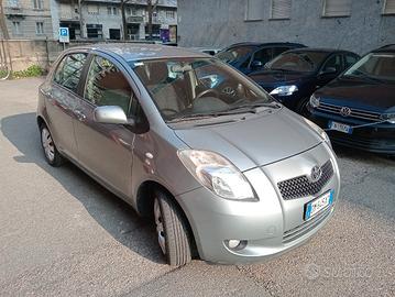 Toyota Yaris 1.3 navi