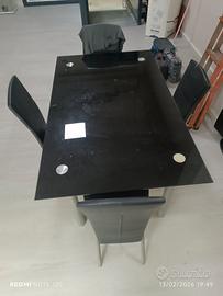 tavolo in vetro