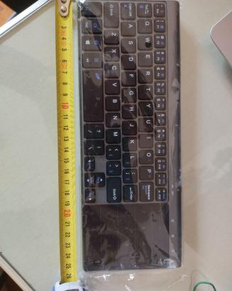 TASTIERA WIRELESS CON TOUCHPAD
