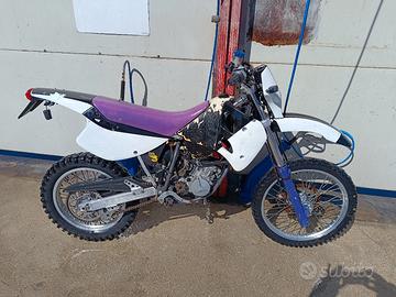 KTM 125 priva di documenti motore KO