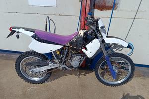 KTM 125 priva di documenti motore KO