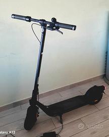 Monopattino elettrico Ninebot F2E