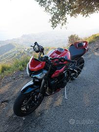 STREET TRIPLE 765 RS 2025
