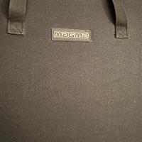 Case/borsa Magma