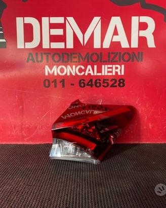 Faro fanale posteriore DX Toyota Auris 2017