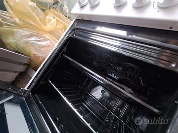 cucina a gaz con forno elettrico 