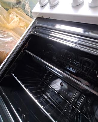 cucina a gaz con forno elettrico 