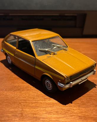 Modellino Ford Fiesta 1976 scala 1/25 Polistil