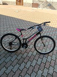 Bici ragazza da 24 NUOVA Mountain bike 18 veloc