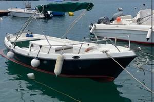 Barca gozzo motore entrobordo