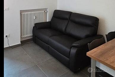 Divano pelle 2 posti